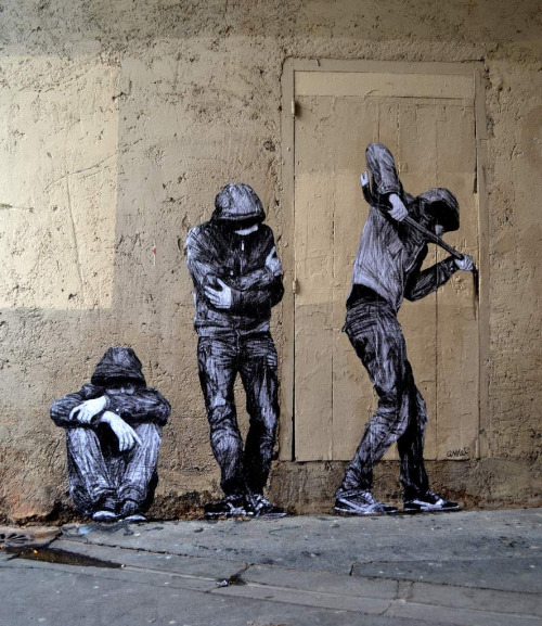 Веселый стрит-арт от Levalet Веселый стрит-арт от Levalet