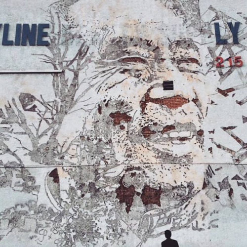 Стрит-арт в Гонконге от Vhils Стрит-арт в Гонконге от Vhils